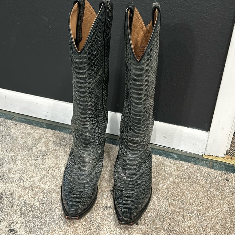 Women’s Idyllwind snake skin boots